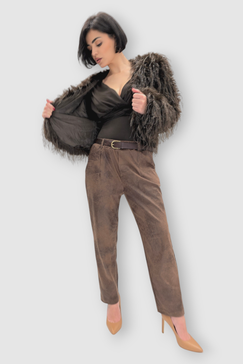 Ženska smeđa kratka čupava trendi jakna Edith