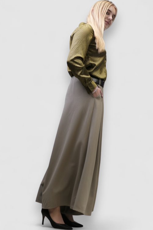 Suknja hlače Cicely u boji blata s faldama i remenom