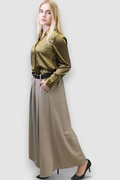 Suknja hlače Cicely u boji blata s faldama i remenom