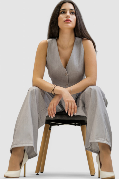 Žensko sivo odijelo sa prslukom Chantal