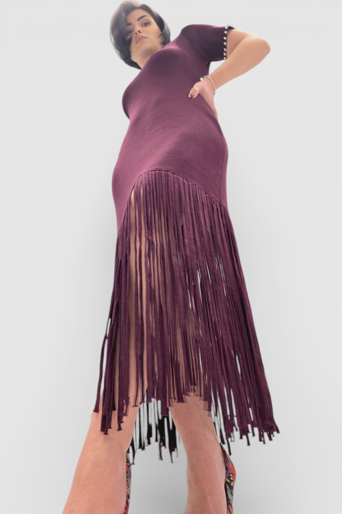 Elegantna bordo vintage boemske haljina Cornelia sa resama na rubovima i perlicama na dekolteu