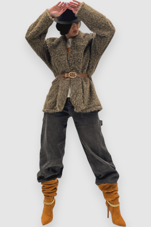 Smeđa lagana jakna Emma od umjetnog krzna sa pojasom