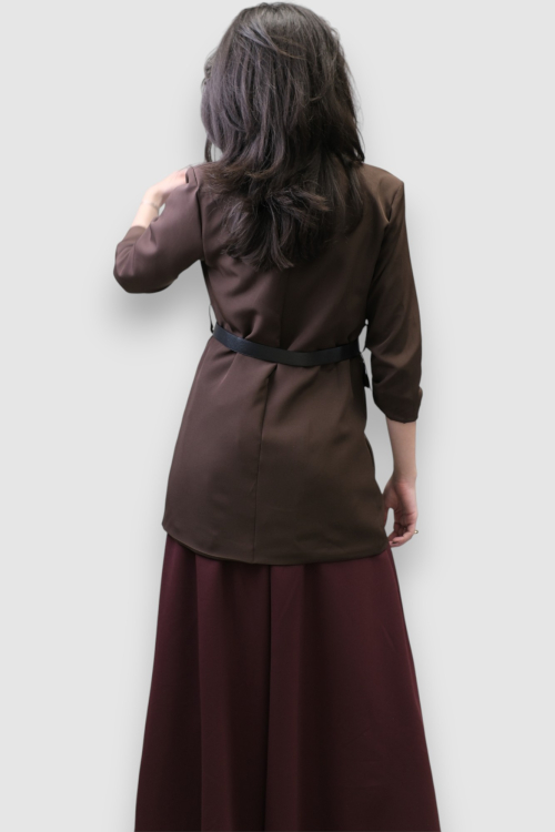 Tamno smeđi dugi ženski sako Casey s remenom