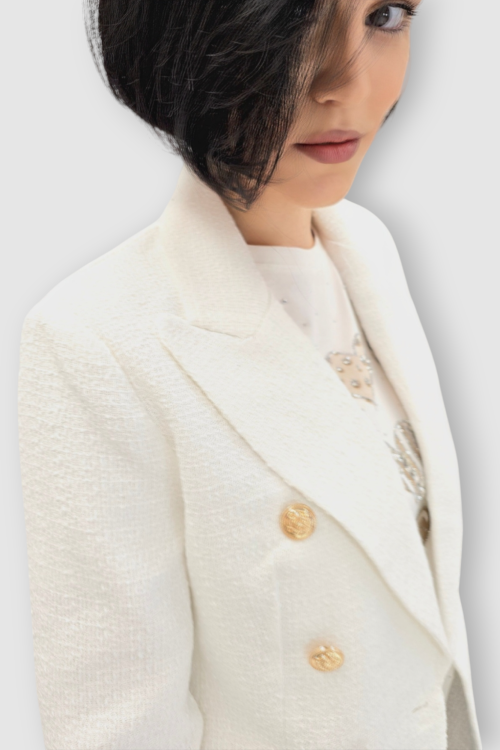 Blago pripijeni sako Ilse od tvida u bijeloj boji